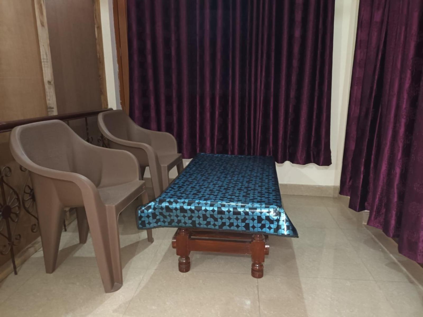Anant Paying Guest House Ayodhya Eksteriør bilde