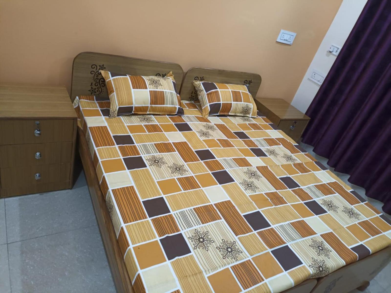 Anant Paying Guest House Ayodhya Eksteriør bilde