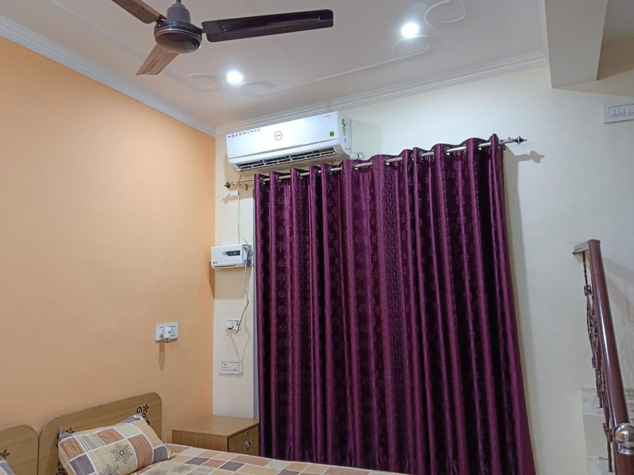 Anant Paying Guest House Ayodhya Eksteriør bilde
